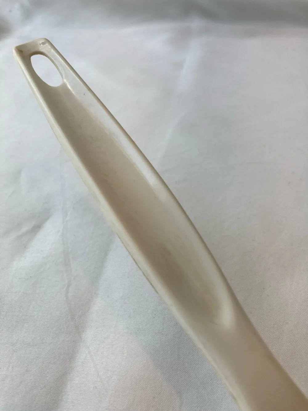 Vintage Foley Beige Heat Resistant Nylon 1 Slot Fish Spatula Turner Long Blade